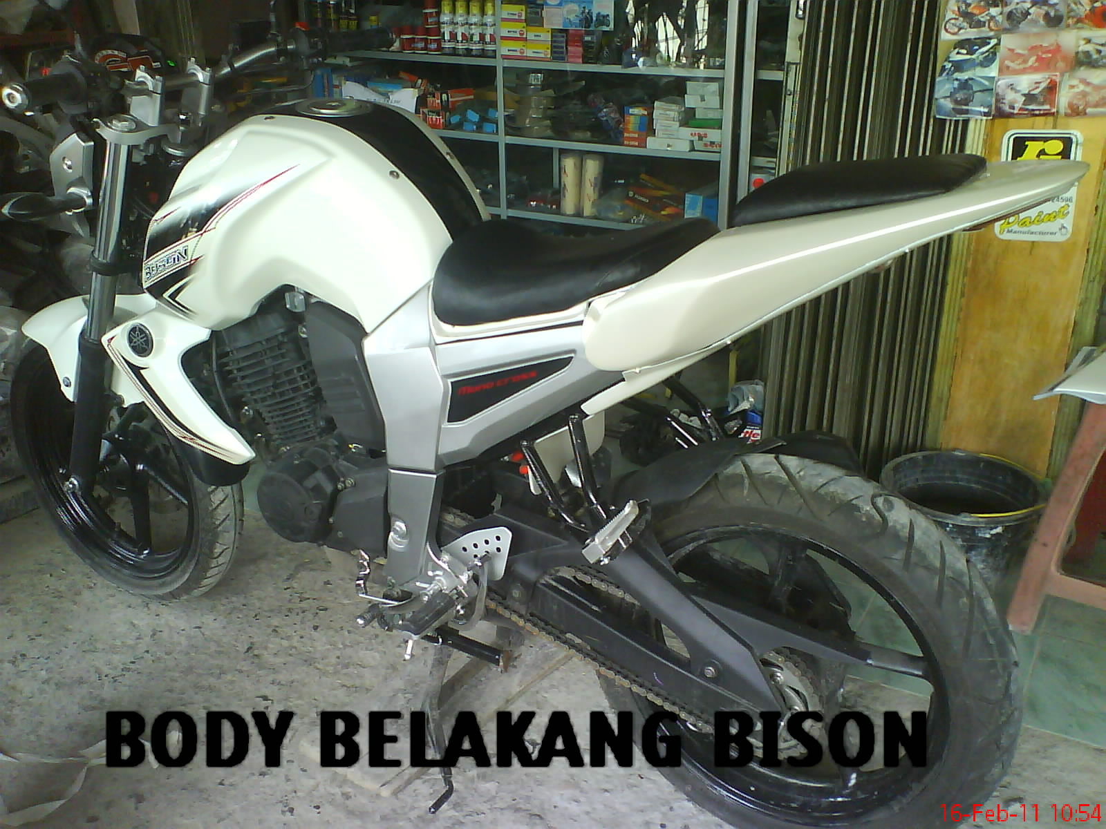 Body Belakang Bison