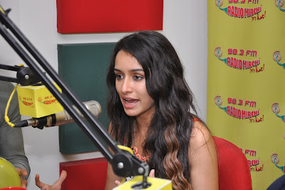 Shraddha Kapoor hot legs + other HQ Unwatermarked pics