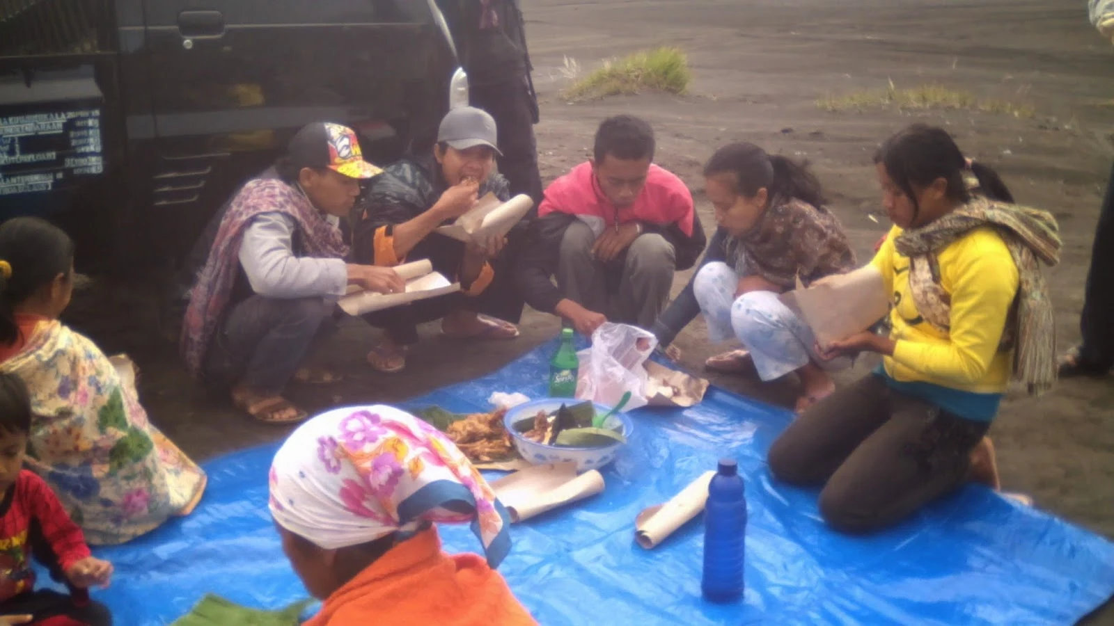 Acara makan bersama 'kauman' di Watu Dukun