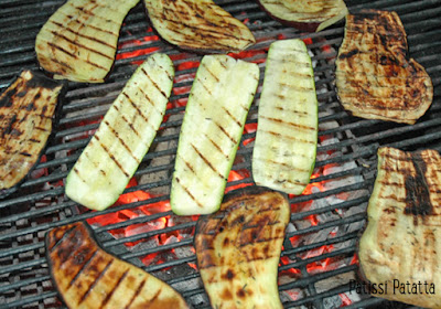aubergine au barbecue, courgettes au barbecue, légumes au barbecue, cuisine d'été