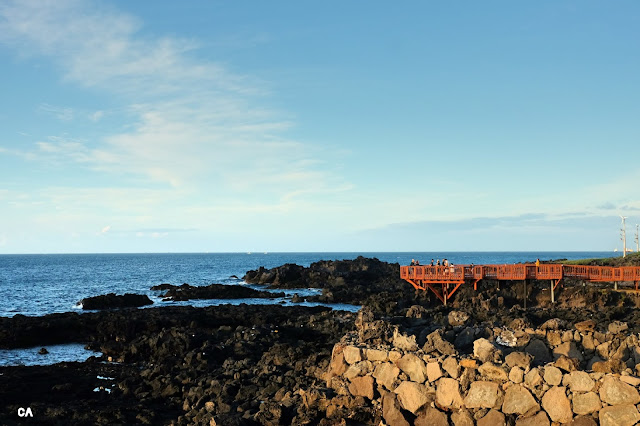 Yongduam Dragon Head Rock 용두암 Jeju Korea Curitan Aqalili