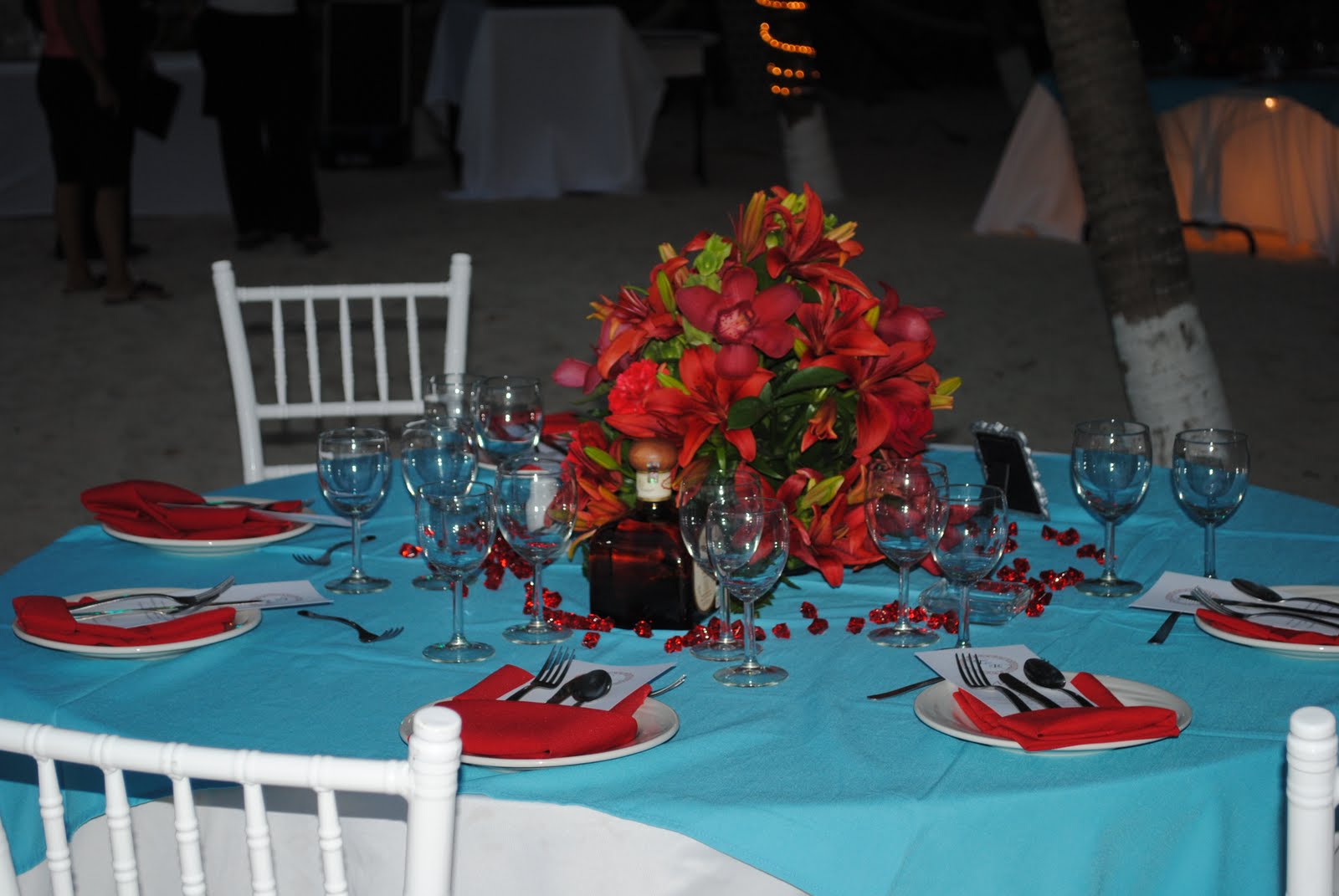 red and teal wedding cake