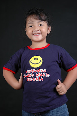 Kaos anak lucu Senyumku Paling Manis Sedunia