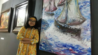 Aliya,  Pelukis Muda Malang,  'Mengangkat' Deru Ombak hingga Gresik