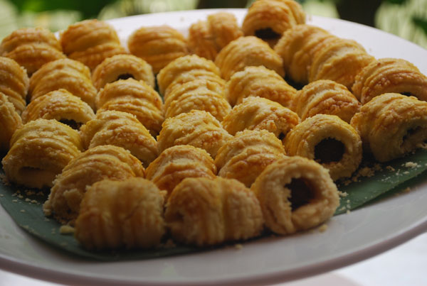 Gambar Koleksi Kuih & Biskut Raya Yang Menggiurkan - Aneka 