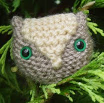 http://translate.googleusercontent.com/translate_c?depth=1&hl=es&rurl=translate.google.es&sl=en&tl=es&u=http://knittedtoybox.blogspot.com.es/2009/09/owlies.html&usg=ALkJrhhcgRNL_SUwksuKINOezn0rz0kyHg