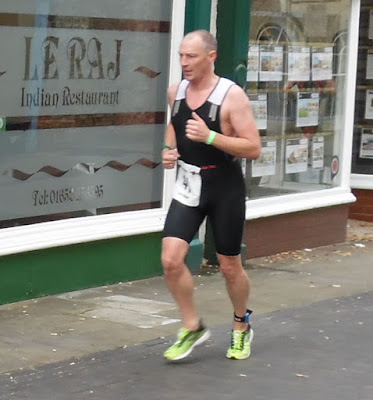 An action picture from the Keyo Brigg Sprint Triathlon 2015