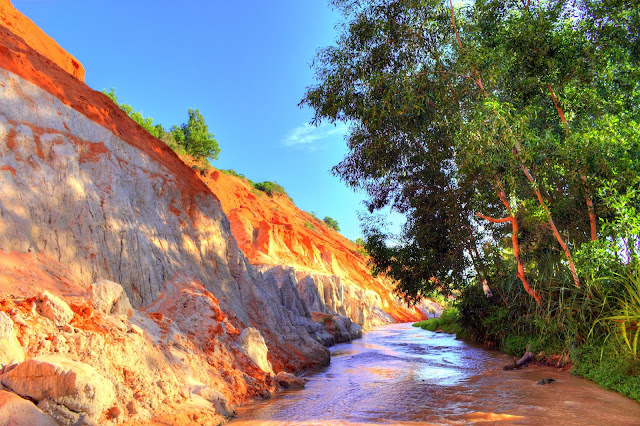 SUỐI TIÊN DU LỊCH PHAN THIẾT