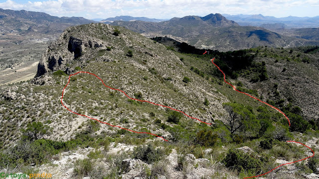 Via Ferrata y ascensión al Pico en la Sierra de Lúgar