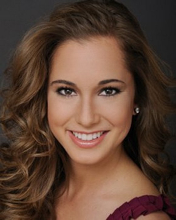 Jennifer Sedler was crowned Miss Arizona 2011