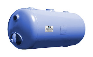 hydropneumatic tank