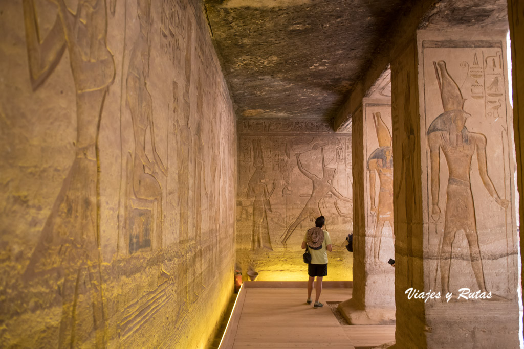 Interior del Templo de Nefertari, Abu Simbel