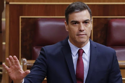  Pedro Sánchez, durante el pleno del Congreso. EFE 