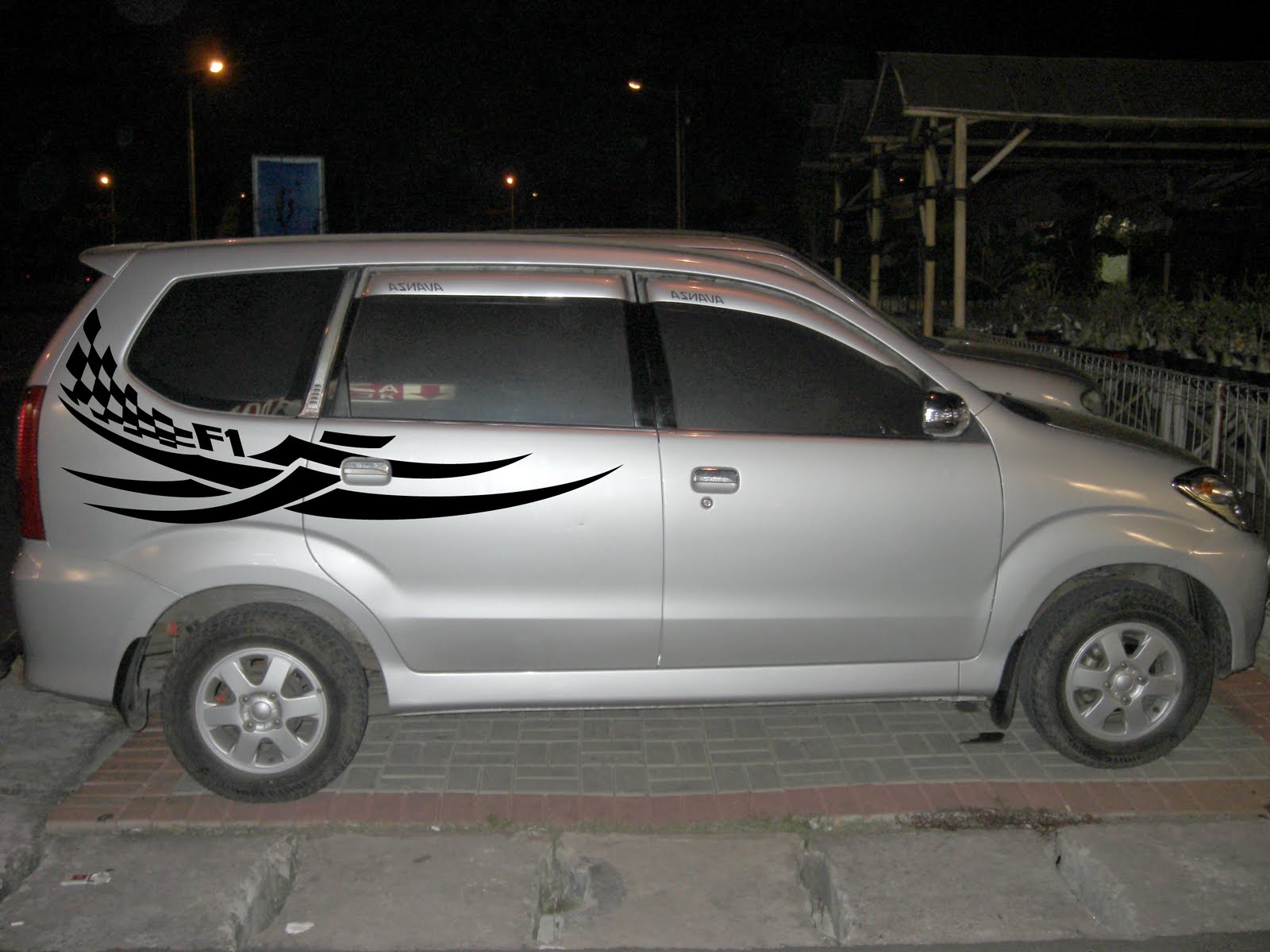 car stiker  Silver  Avanza  with tribal Sticker Best Car 