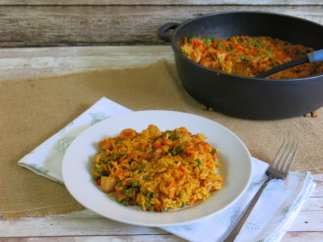 ARROZ CON CALAMARES Y GUISANTES