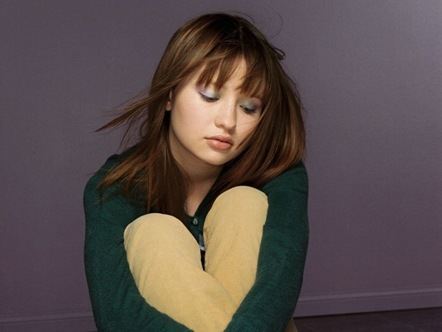 Emily Browning as Lena EmilyBrowning2 emily browning feet
