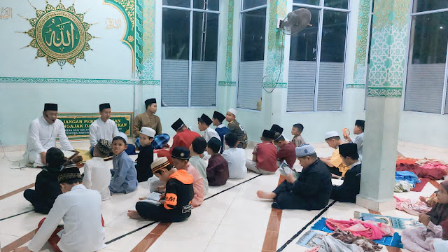  Yayasan Alhusniyah Islamic School Gelar Zikir Bersama untuk Kenang Jasa Para Pahlawan 