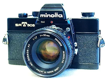 Minolta SRT-303, Front right