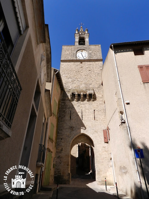 Cucuron (84) - Tour-porte de l'Horloge