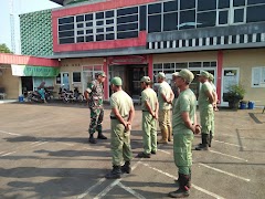 Babinsa Koramil Wonopringgo Berikan Pembinaan kepada Anggota Linmas 