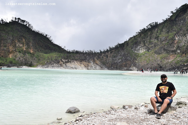 KAWAH PUTIH AND A TEA PLANTATION SIDETRIP