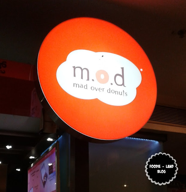 Mad Over Donuts Outlet at Garuda Mall Review , Indian Food Blog