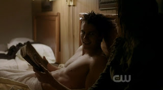 Sean Faris Shirtless on The Vampire Diaries s1e13