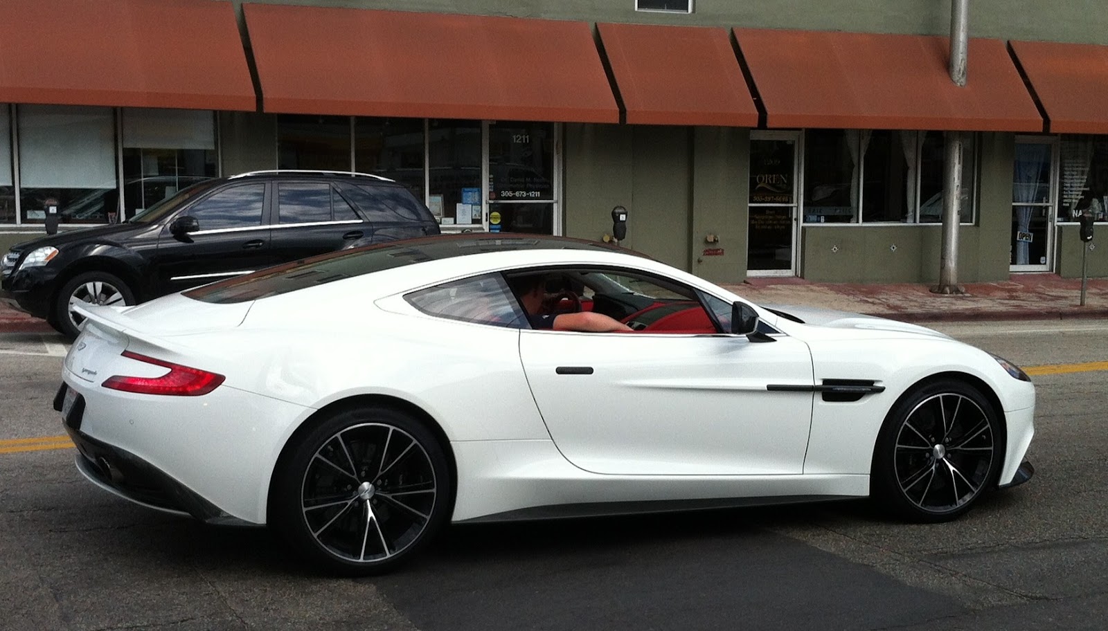 aston martin vanquish