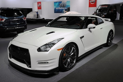 2014 Nissan GT-R Owners Manual Guide Pdf