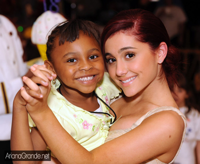 Credit ArianaGrandeNet Posted by AriBieber at 117 PM 0 comments