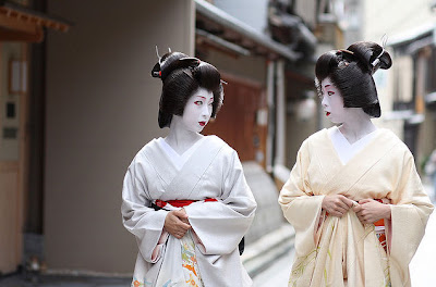 Fotografías e imágenes de Geishas (Mujeres y Kimonos)