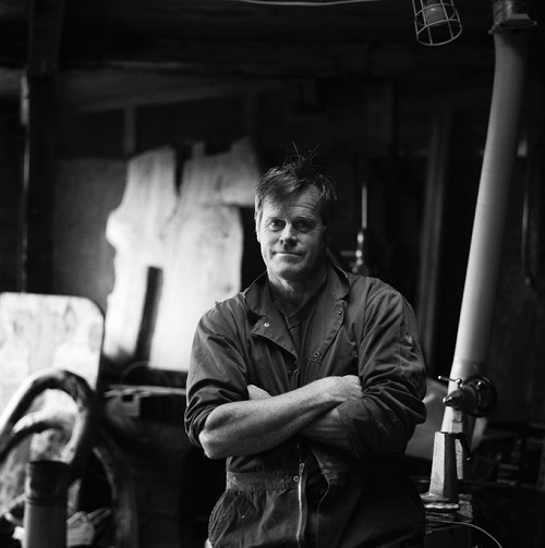 Kevin Percival, fotos en blanco y negro, imagenes de hombre trabajador, mecanico, retrato,