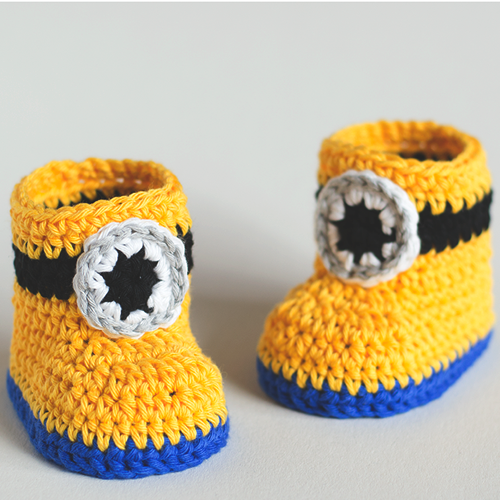  Minion Inspired Baby Booties - Free Crochet Pattern