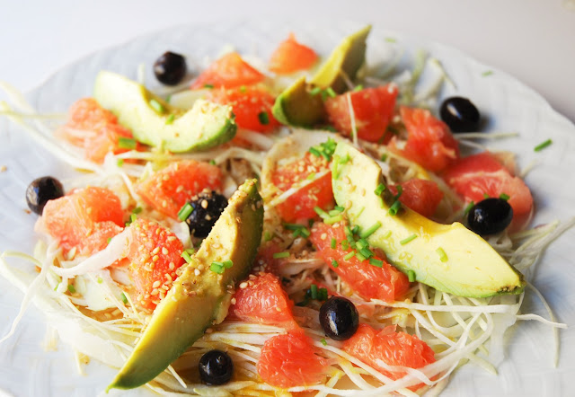 Salade chou pomelos avocat