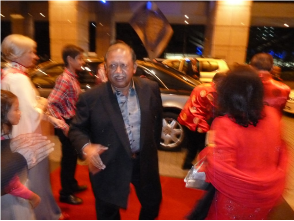 TERBONGKAR.....!! Akhirnya Indentiti Tan Sri Yang Cuma ...
