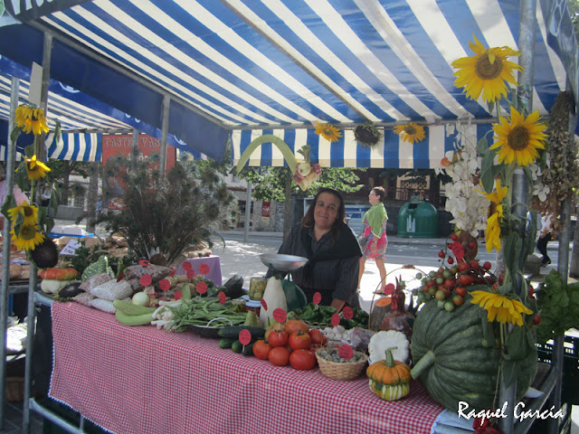 Mercado de productos caseros en Amurrio el 14 de agosto de 2015