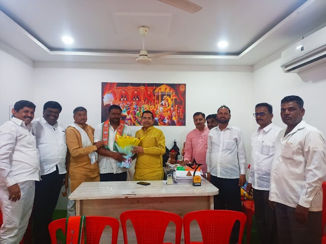 खरोसा गटातील काॅग्रेसचे तगडे कार्यकर्ते विश्वास काळे यांचा भाजप प्रवेश...