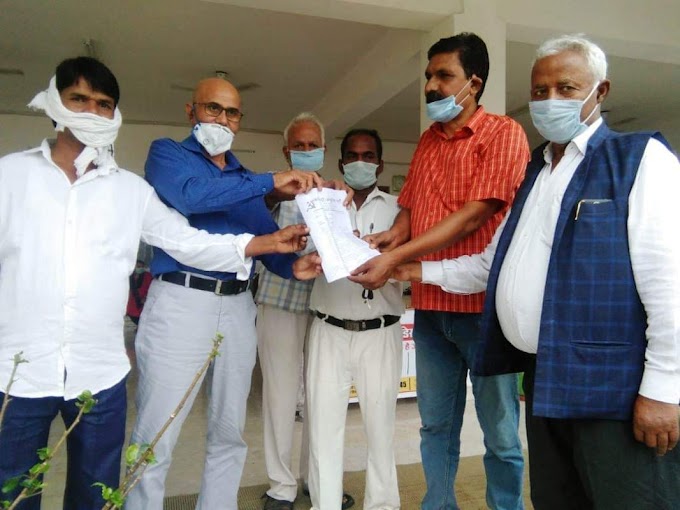 पेट्रोल-डीजल के दाम वापस लिये जाने की मांग, वाम दलों ने प्रदर्शन कर सौंपा ज्ञापन