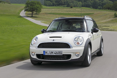 2011 Facelifted Mini Cooper Clubman and Convertible Pictures and details