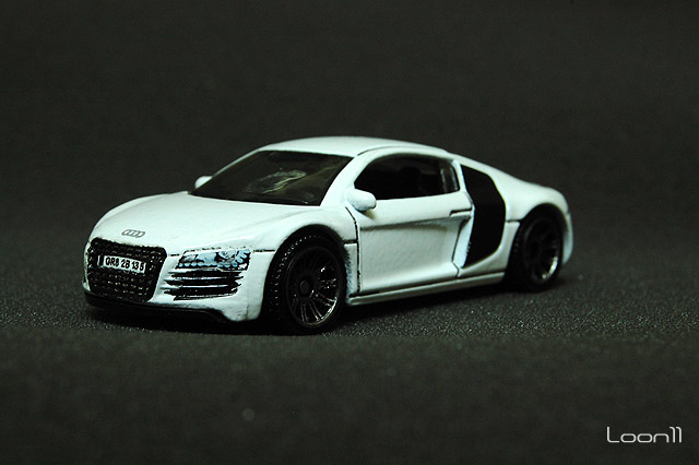 Audi R8 White