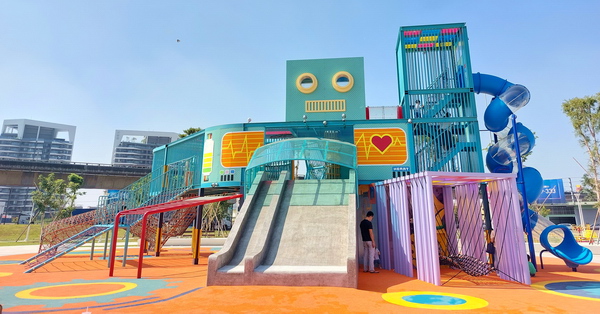高雄鳳山保安兒童貨櫃主題公園「機器人主題遊樂區」6大主題空間