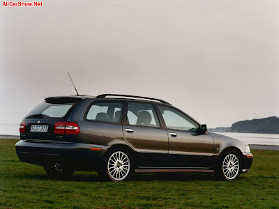 2004 Volvo V40