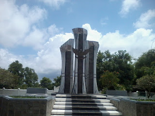 Tugu Benteng VOC Jepara Makam Taman Pahlawan