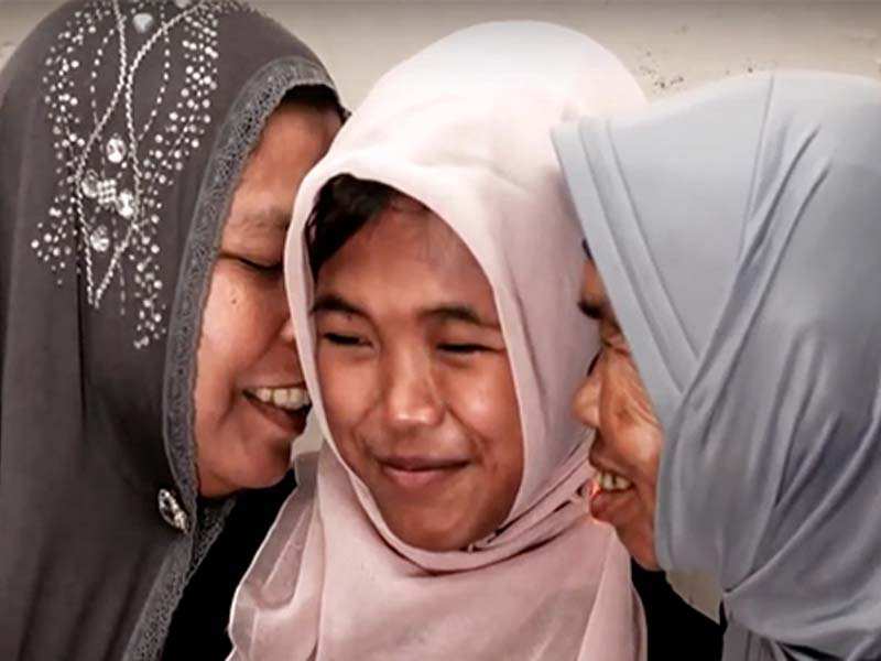 Ibu Bapa Kehilangan Anak Mereka Ketika Tsunami 2004 