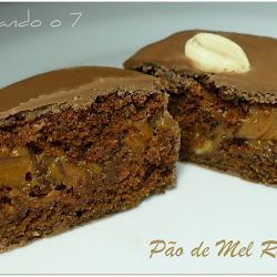 Pão de Mel Recheado
