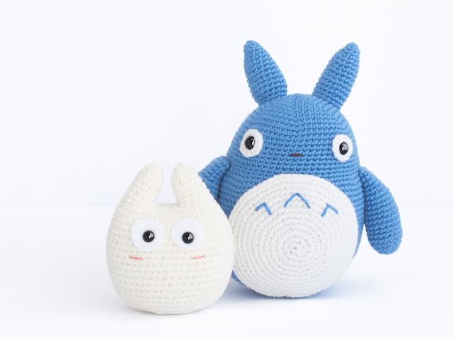 amigurumi-Totoro-free-pattern-patron-gratis-crochet-blue-white-azul