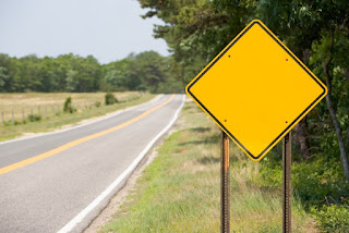 Picture of a blank direction sign