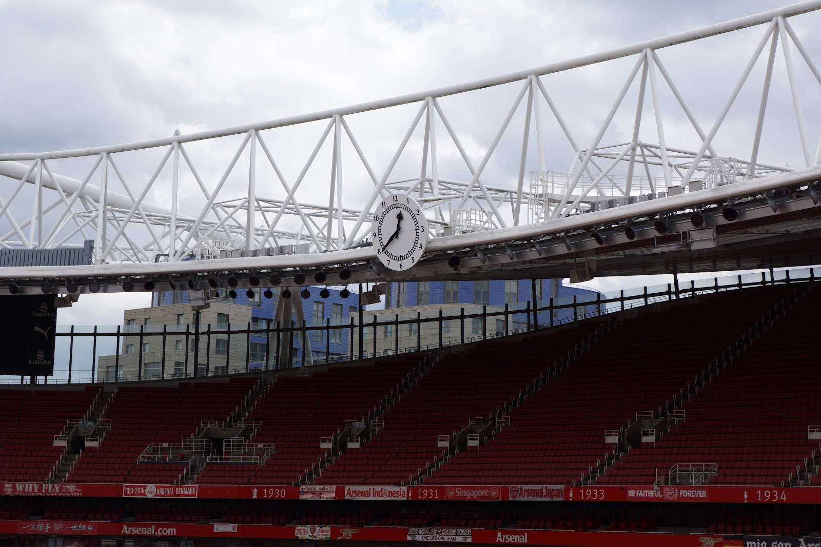 Arsenal Stadium clock