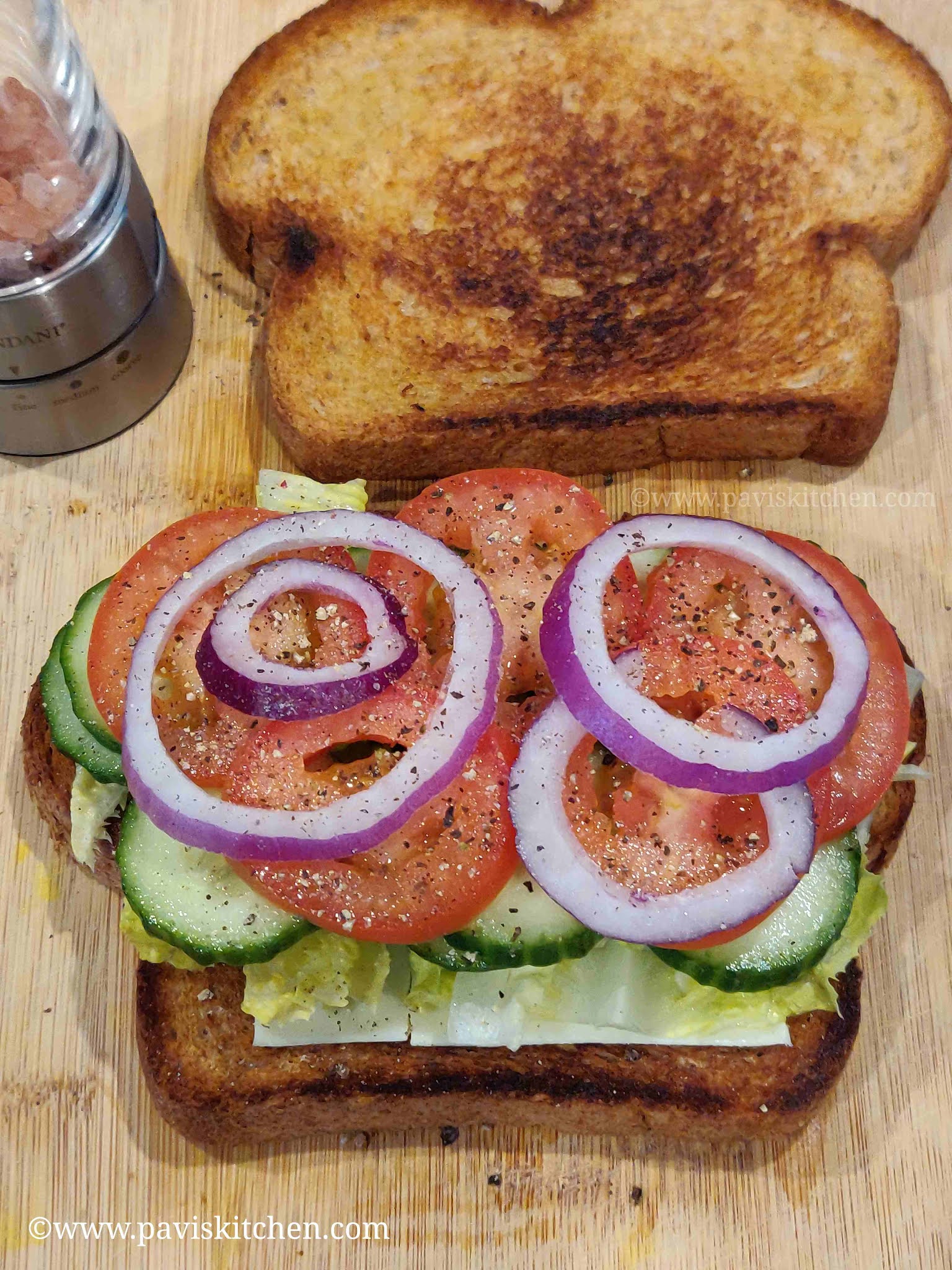 Veg cheese sandwich recipe | Indian vegetable cheese sandwich | on tawa/without grill