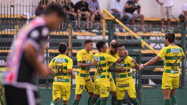 Defensa y Justicia le ganó claro a Chacarita 4-2